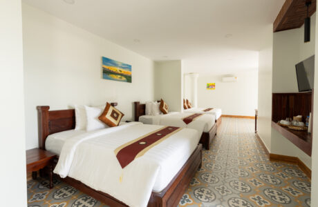 Deluxe Triple Bedroom